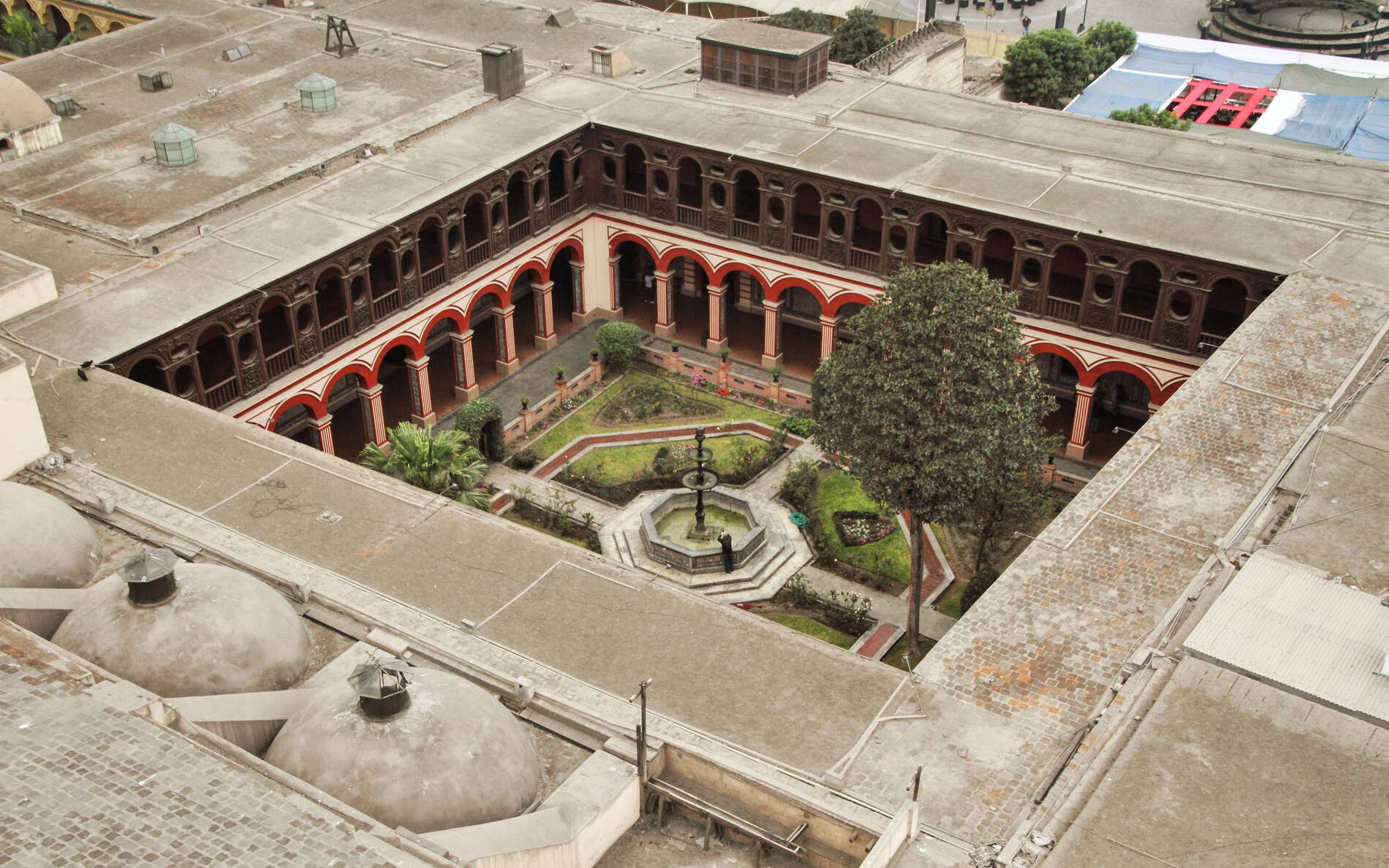 Lima | Cloister of Convento de Santo Domingo
