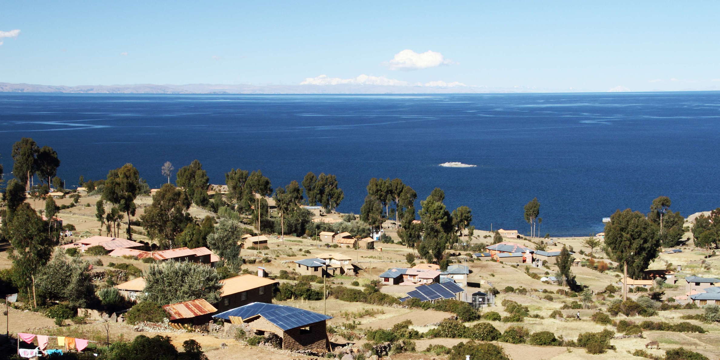 Lago Titicaca | Isla Amantaní and Cordillera Real