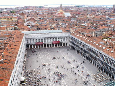 Venezia | Piazza San Marco with Procuratie