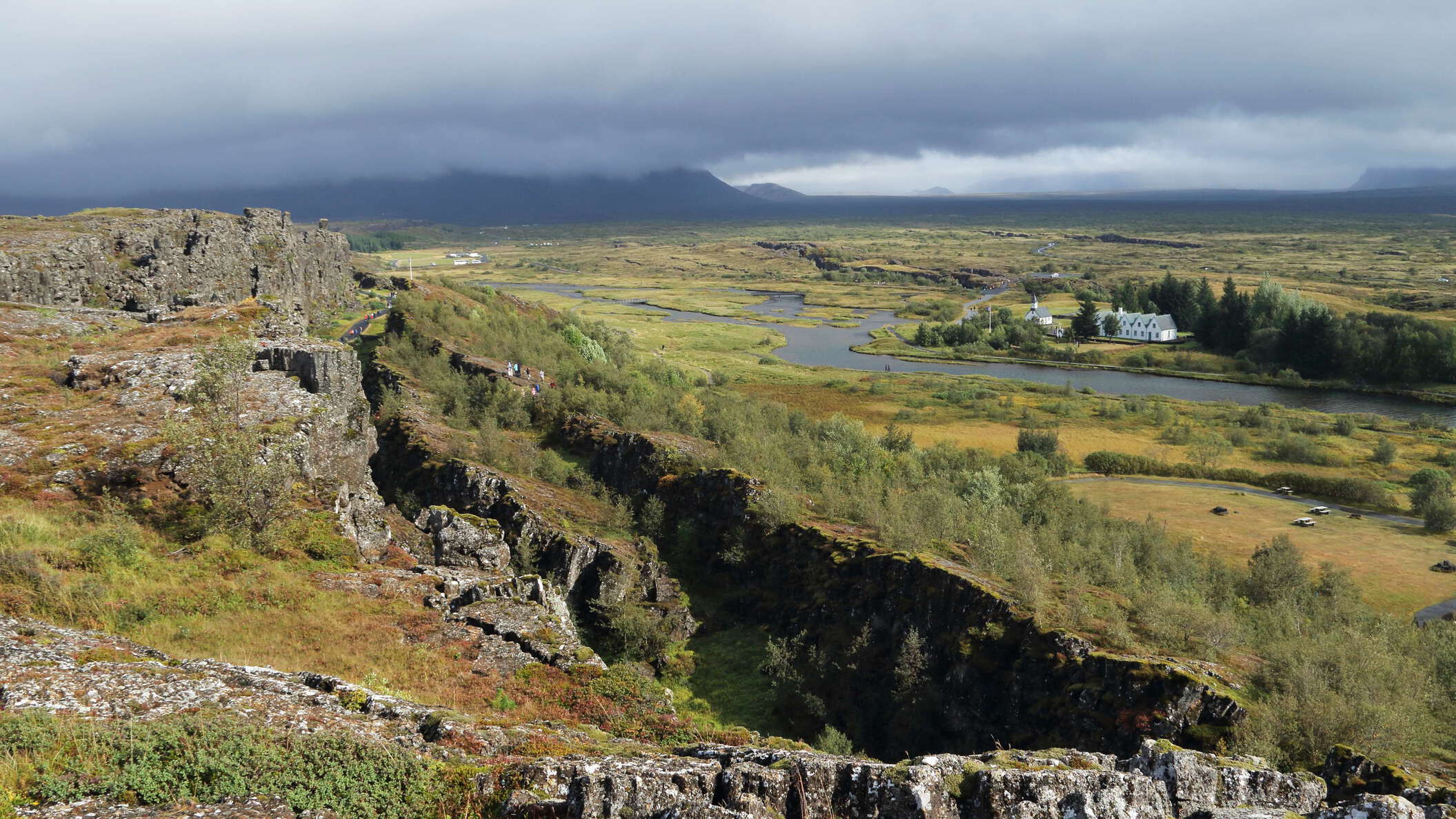 Þingvellir with tectonic faults