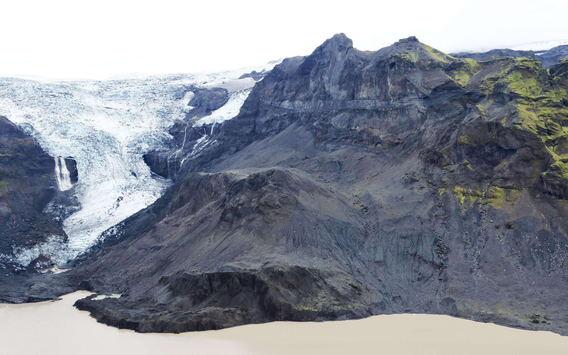 Steinholtsdalur | Steinholtsjökull and landslide