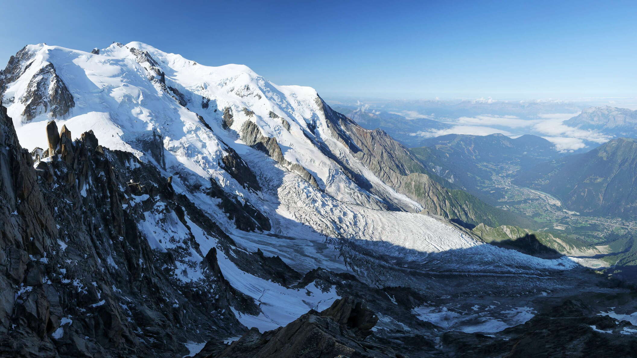 Mont Blanc with Bossons Glacier | Panoramic view