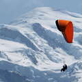 Mont Blanc | Summit and paragliders