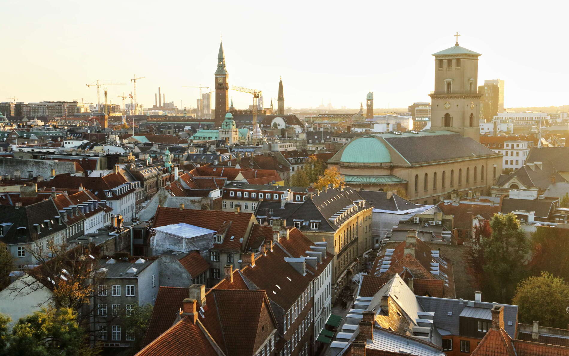 View from Rundetårn in SW direction to the city hall of Copenhagen (Rådhus, central background) and the Vor Frue Church (right side) WI_dk526.jpg