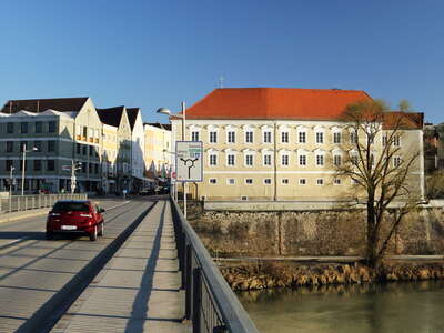 Braunau am Inn | Innbrücke and town centre