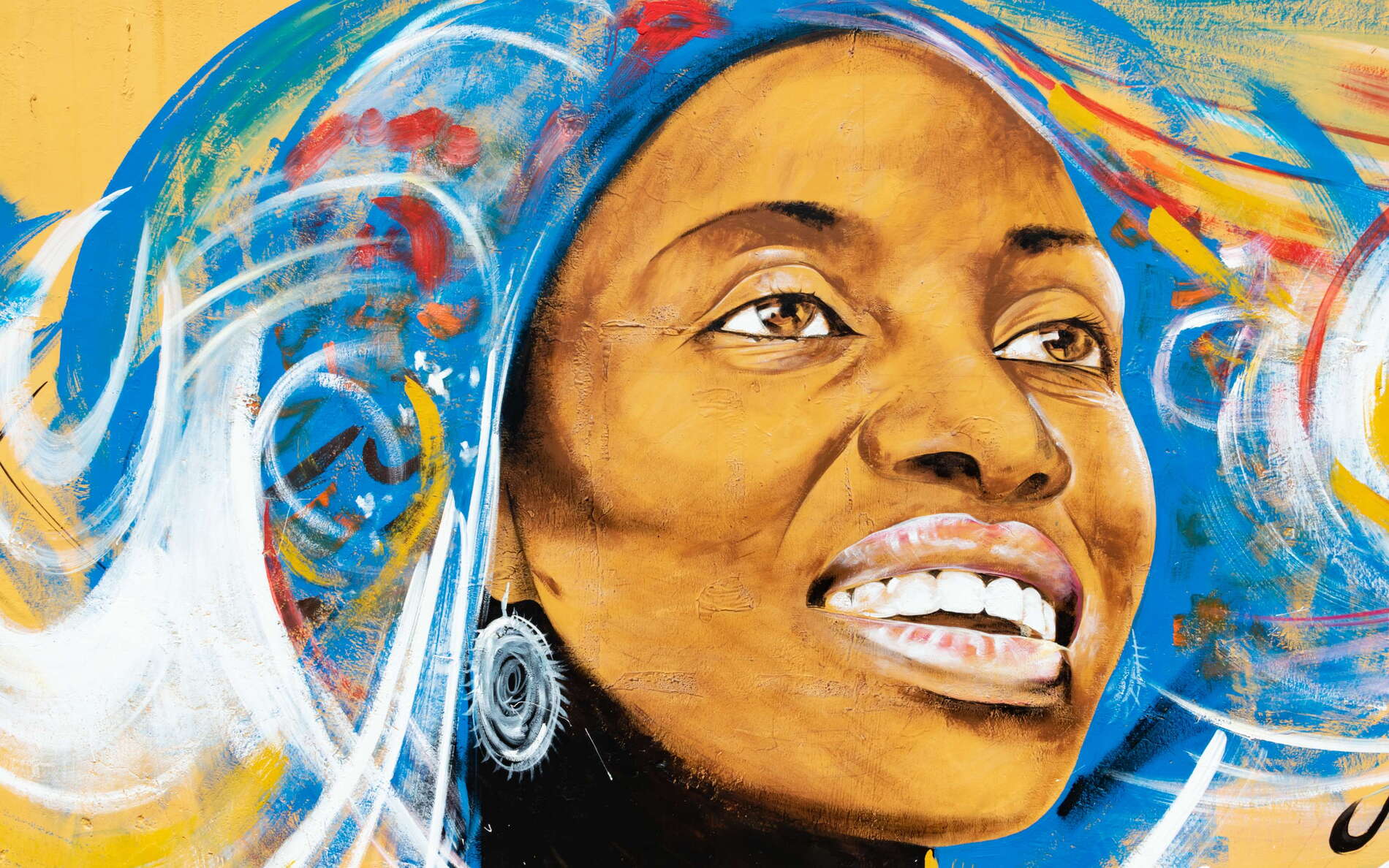 Wall paintings are common near the beach of Tarrafal. This one shows Miriam Makeba, a former South African actress, singer, song writer, and civil rights activist. WI_cv064.jpg