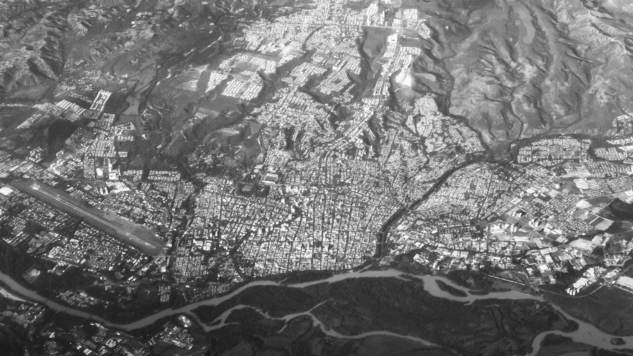 Neiva with Río Magdalena | Aerial view
