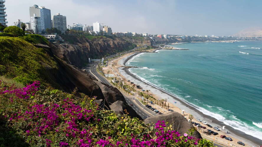 Lima | Miraflores with Costa Verde