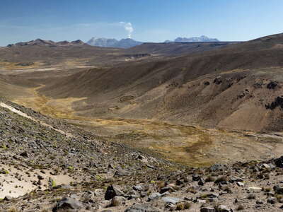 Abra Patapampa | Altiplano with Volcán Sabancaya