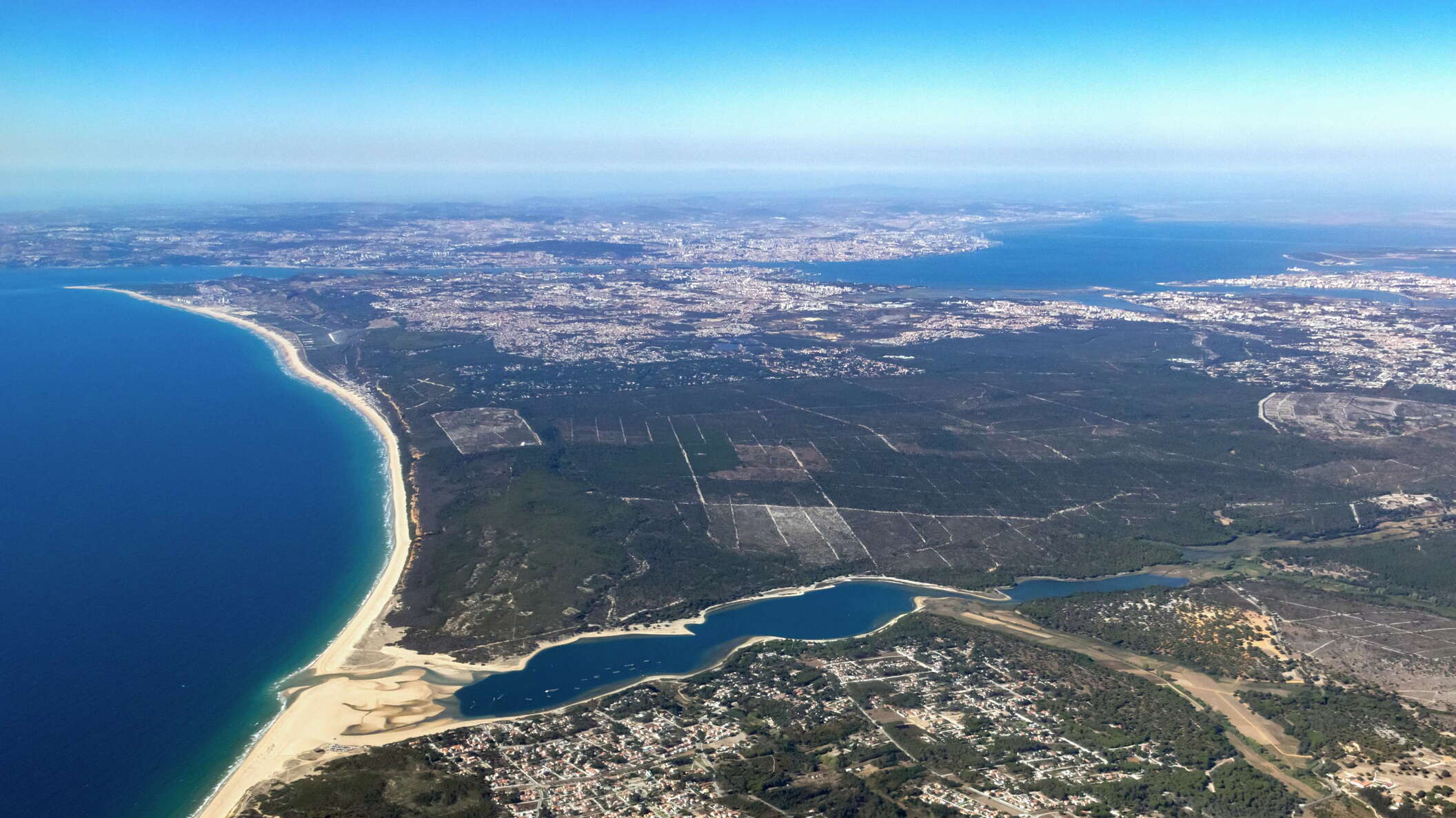 Lagoa de Albufeira and Lisboa