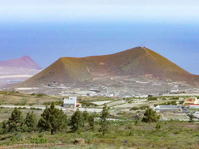 Montaña Gorda and Montaña Roja