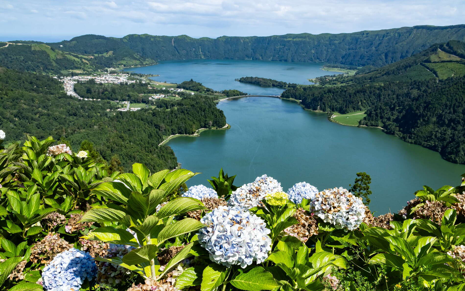 Caldeira das Sete Cidades | Lagoa Verde and Lagoa Azul