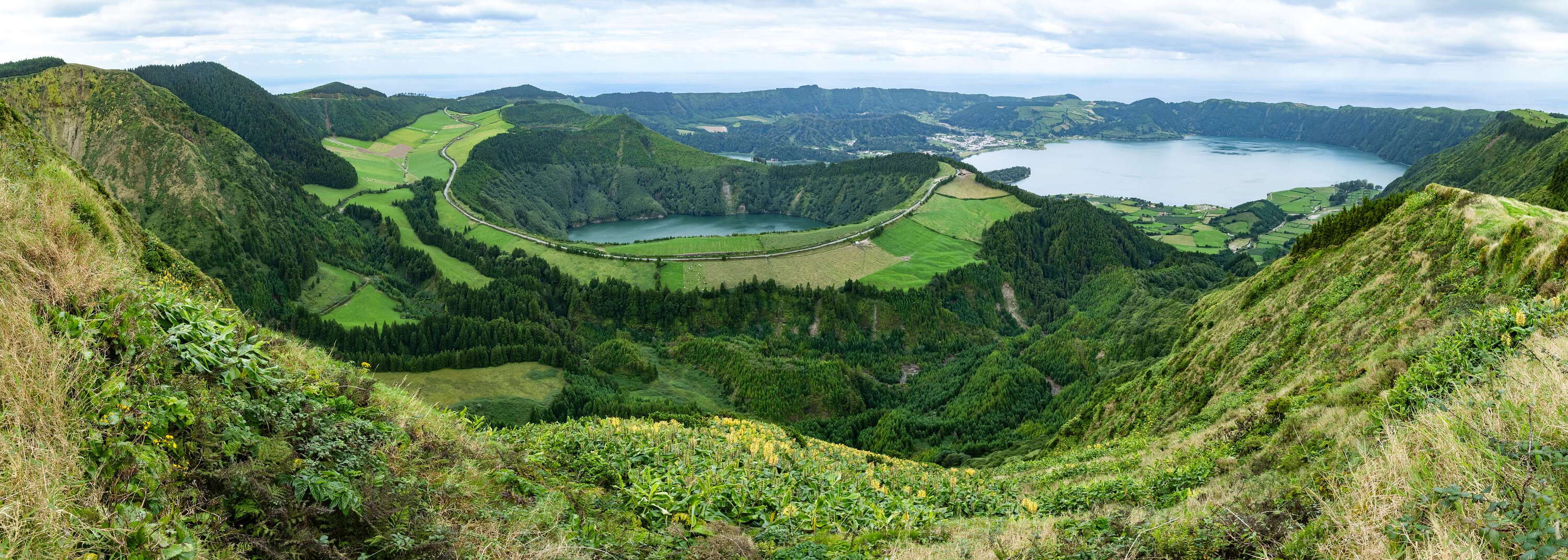 Caldeira das Sete Cidades with Lagoa de Santiago and Lagoa Azul