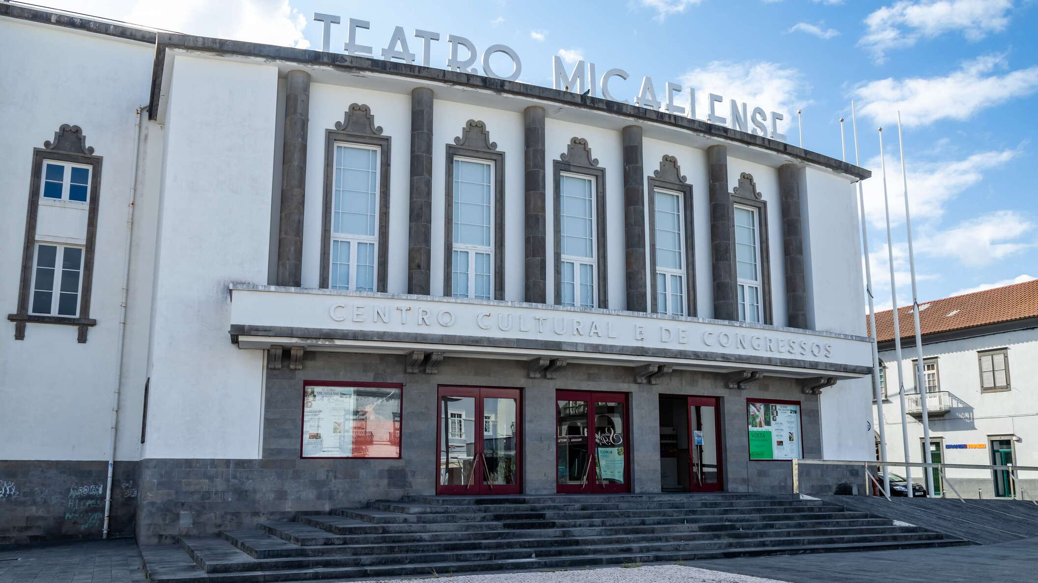 Ponta Delgada | Largo de São João with Teatro Micaelense