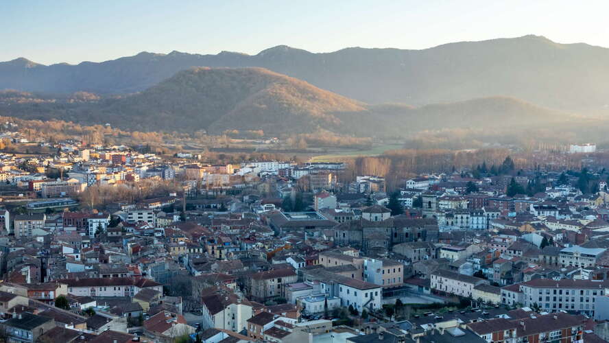 Olot | Historic centre at sunset