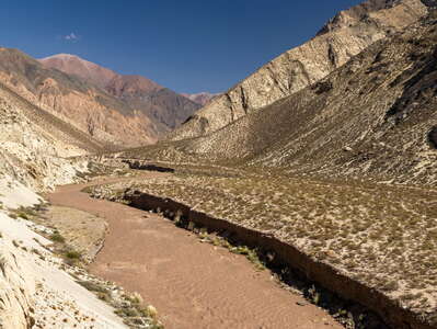 Valle Mendoza | Río Mendoza at Guido