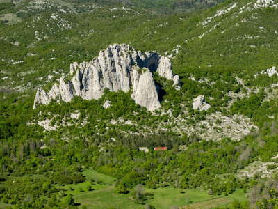 Velebit | Ravni dabar with Čelina